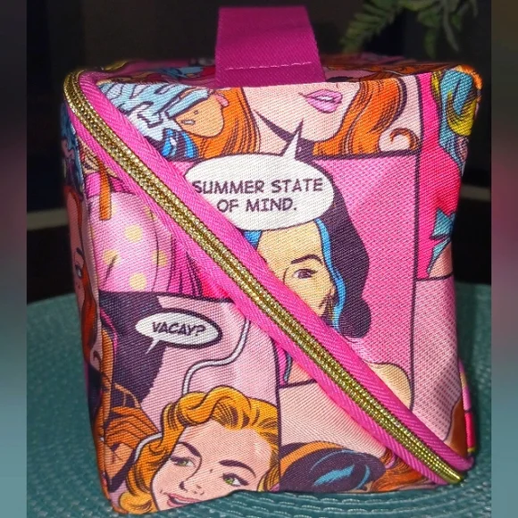 ESTEE LAUDER BEAT THE HEAT PRINT MAKEUP BAG! NIP!💖✨️ - Picture 5 of 10